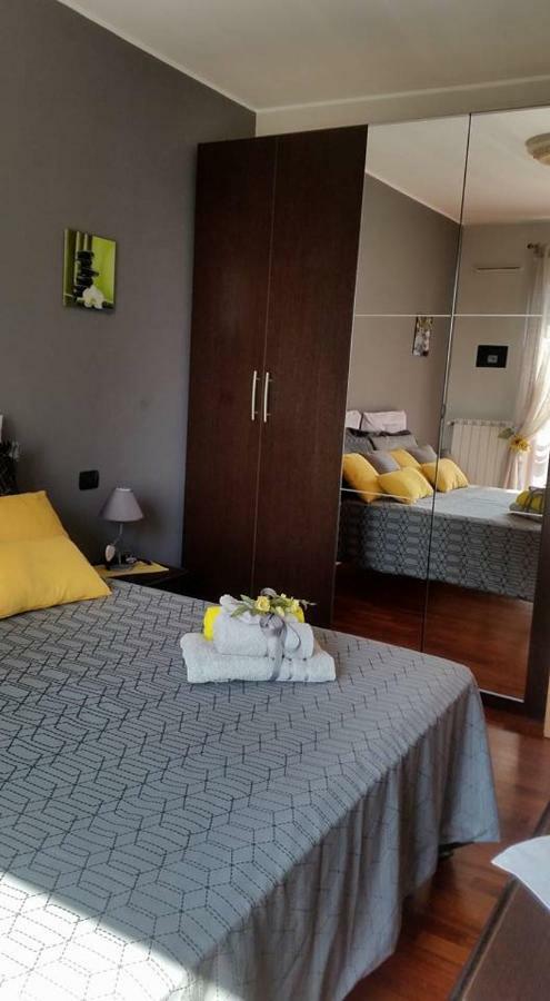 Sunflower House Ieo Ripamonti Apartman Milánó Kültér fotó